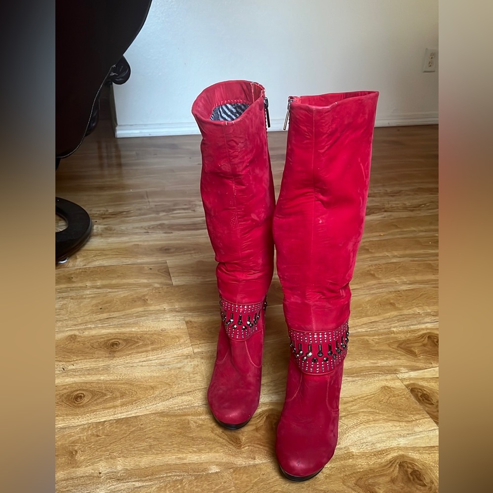 Studded Vegan Knee high heel boots by Nancy Li size 10